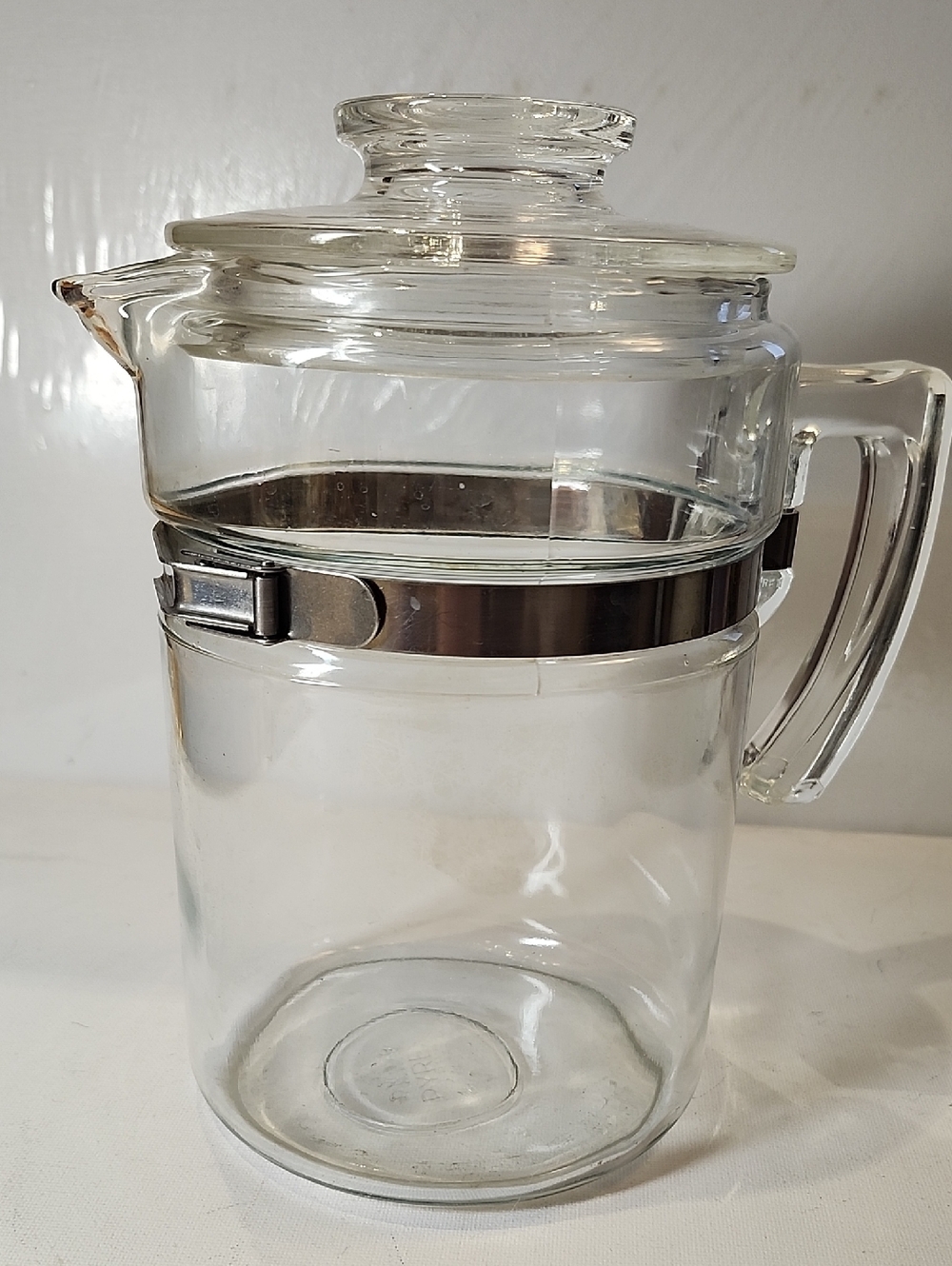 Pyrex 7826b with Stainless Accent Lid and Handle